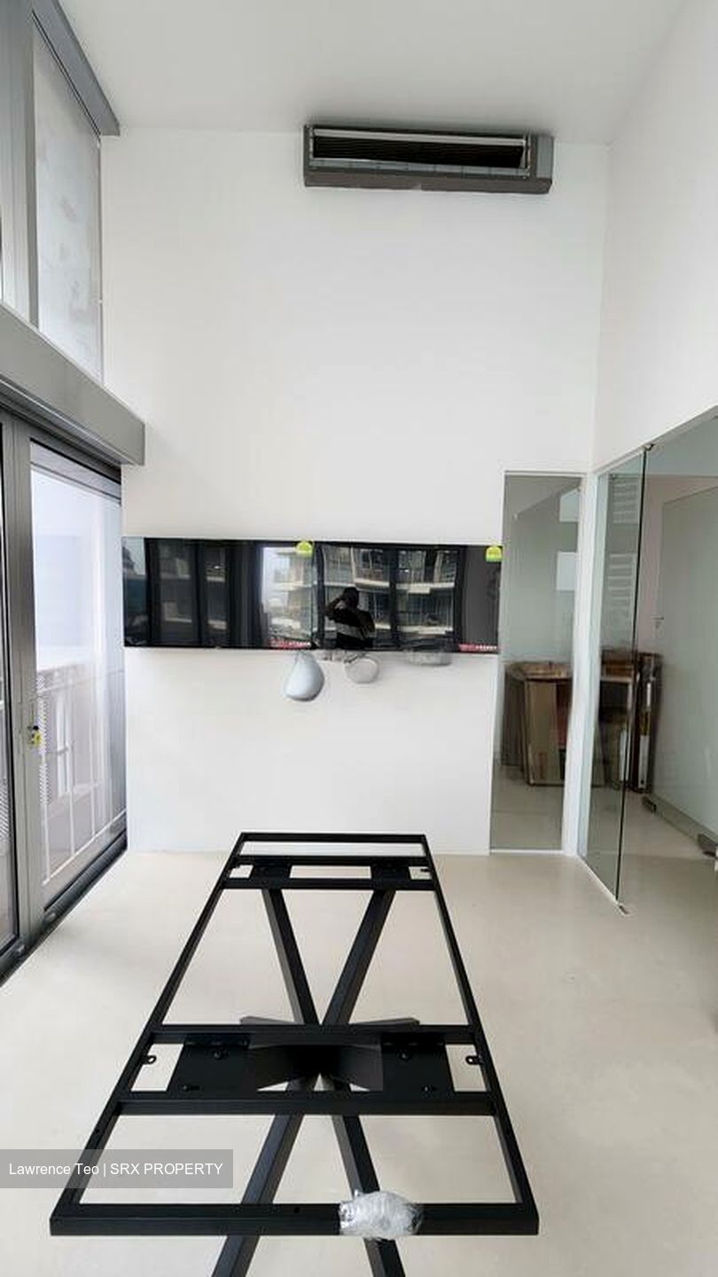 Eon Shenton (D2), Office #507912071